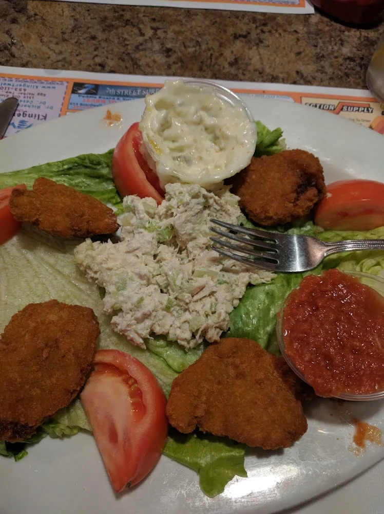 Fried Oysters & Chicken Salad